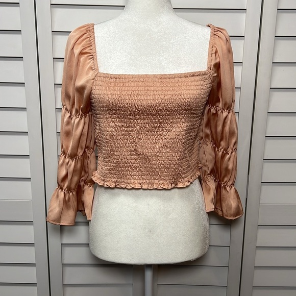 Free People So Shirred Smocked Puff Sleeve Crop Top Size XL  Antique Shell - Picture 3 of 8